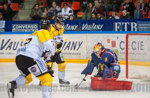 Photo hockey Ligue Magnus - Ligue Magnus, quarts de finale, match 2 : Grenoble  vs Rouen - Joli suspense mais pas joli match !