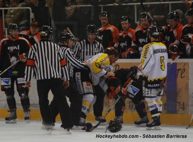 Photo hockey Ligue Magnus - LM - 11me journe : Tours  vs Rouen - Avec les honneurs