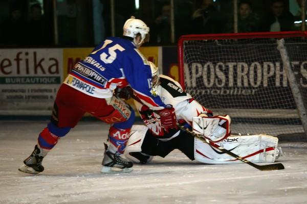 Photo hockey Ligue Magnus - LM - 21me journe : Epinal  vs Neuilly/Marne - Une victoire dans la douleur !