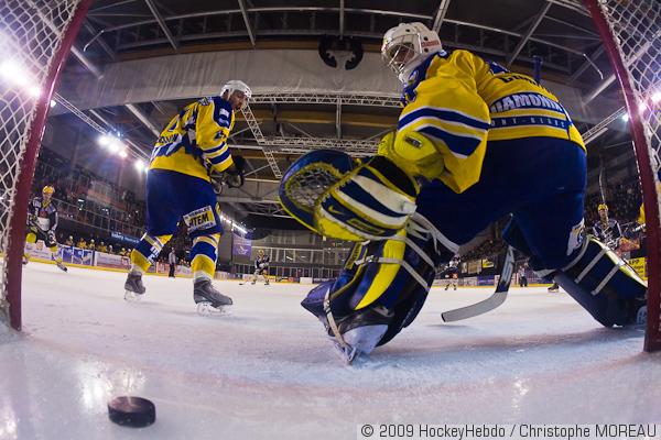 Photo hockey Ligue Magnus - LM - 21me journe : Strasbourg  vs Chamonix  - Chapeau Mr Riendeau
