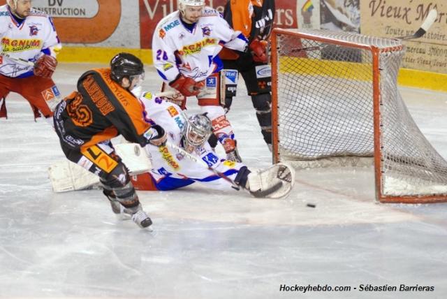 Photo hockey Ligue Magnus - LM - 24me journe : Tours  vs Epinal  - Cupidon change de camp