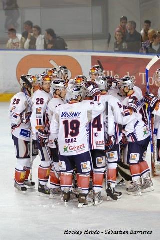 Photo hockey Ligue Magnus - LM - 2me journe : Tours  vs Grenoble  - Le tiers de trop