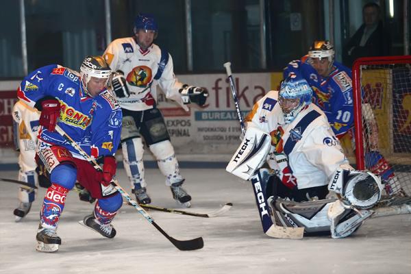Photo hockey Ligue Magnus - LM - 7me journe : Epinal  vs Mont-Blanc - Les Dauphins ont bien men leur barque !