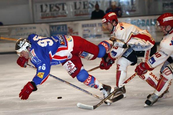 Photo hockey Ligue Magnus - LM - 8me journe : Epinal  vs Morzine-Avoriaz - Les Pingouins jettent un froid  Poissompr !