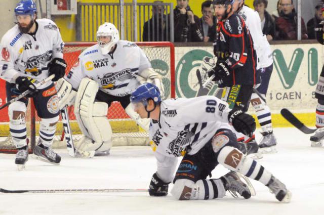 Photo hockey Ligue Magnus - LM play down, match 6 : Caen  vs Brest  - Brest soffre une finale