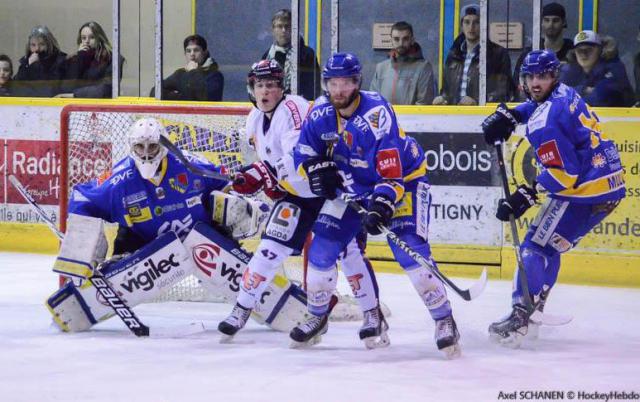Photo hockey Ligue Magnus - LM playoff, 1/4 de finale, match 3 : Dijon  vs Grenoble  - Dijon sauve sa tte