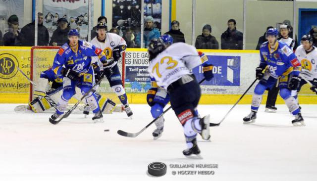 Photo hockey Ligue Magnus - LM playoff, 1er tour, match 3 : Dijon vs Chamonix - Dijon au suspense et au finish Photo hockey Ligue Magnus - LM playoff, 1er tour, match 3 : Dijon vs Chamonix - Dijon au suspense et au finish