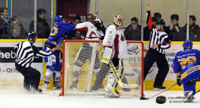Photo hockey Ligue Magnus - LM playoff 1/4 de finale, match 1 : Dijon vs Morzine-Avoriaz - Messire le Duc ouvre le bal Photo hockey Ligue Magnus - LM playoff 1/4 de finale, match 1 : Dijon vs Morzine-Avoriaz - Messire le Duc ouvre le bal