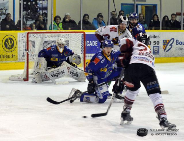 Photo hockey Ligue Magnus - LM playoff 1/4 de finale, match 2 : Dijon vs Morzine-Avoriaz - Un vrai match de play off Photo hockey Ligue Magnus - LM playoff 1/4 de finale, match 2 : Dijon vs Morzine-Avoriaz - Un vrai match de play off