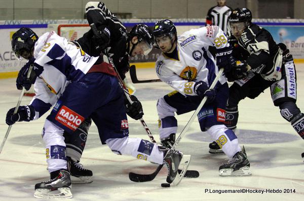 Photo hockey Ligue Magnus - LM playoff 1/4 de finale, match 2 : Rouen vs Chamonix - Rouen-Chamonix : Rouen fait le break Photo hockey Ligue Magnus - LM playoff 1/4 de finale, match 2 : Rouen vs Chamonix - Rouen-Chamonix : Rouen fait le break