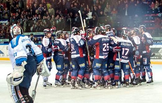 Photo hockey Ligue Magnus - LM playoff 1er tour, match 1 : Grenoble  vs Gap  - Grenoble: concerto en Gap mineur
