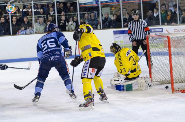 Photo hockey Ligue Magnus - LM Playoffs : 1/2 finale , match 4 : Angers  vs Rouen - Les Dragons ont trembl