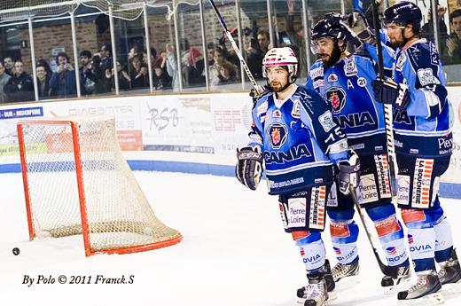 Photo hockey Ligue Magnus - LM playoffs : 1/2 finale, match 2 : Angers  vs Strasbourg  - Les Ducs retrouvent le sourire 