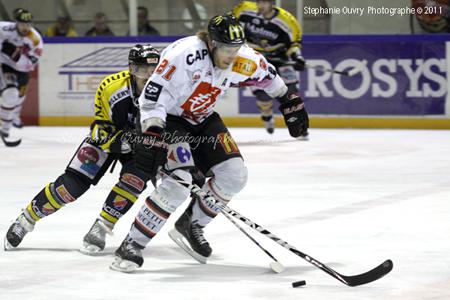 Photo hockey Ligue Magnus - LM playoffs : 1/2 finale, match 2 : Rouen vs Amiens  - Un minimum prcieux.