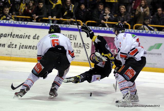 Photo hockey Ligue Magnus - LM Playoffs : 1/4 , match 2 : Rouen vs Amiens  - Les Dragons sur la fin