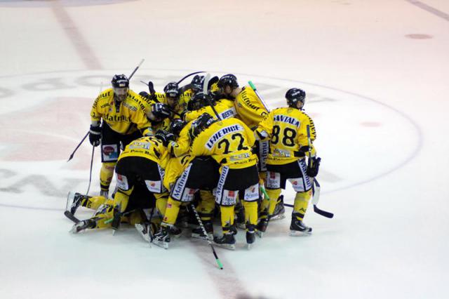 Photo hockey Ligue Magnus - LM Playoffs : 1/4 , match 3 : Amiens  vs Rouen - Rouen au finish