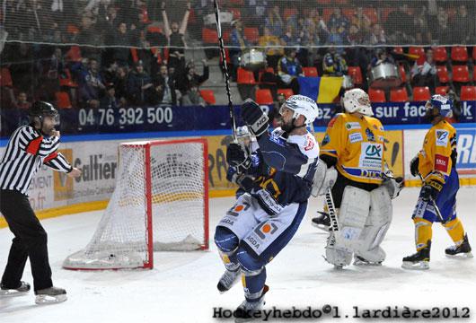 Photo hockey Ligue Magnus - LM Playoffs : 1/4 , match 4 : Grenoble  vs Dijon  - Grenoble : rendez-vous  Dijon !