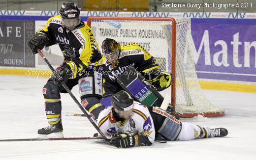 Photo hockey Ligue Magnus - LM playoffs : 1/4 de finale, match 1 : Rouen vs Morzine-Avoriaz - Un rveil tardif mais suffisant.