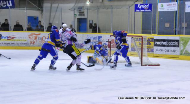 Photo hockey Ligue Magnus - LM Playoffs : 1er tour, match 2 : Dijon vs Epinal - Les Dauphins évitent la noyade Photo hockey Ligue Magnus - LM Playoffs : 1er tour, match 2 : Dijon vs Epinal - Les Dauphins évitent la noyade