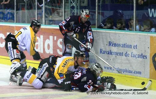 Photo hockey Ligue Magnus - Play-off : 1/2 finale, match 1 : Grenoble  vs Rouen - Jusqu