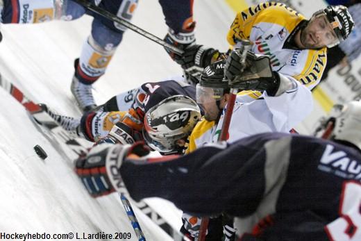 Photo hockey Ligue Magnus - Play-off : 1/2 finale, match 2 : Grenoble  vs Rouen - Retour de l