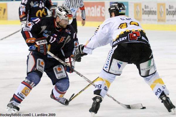 Photo hockey Ligue Magnus - Play-off : 1/2 finale, match 2 : Grenoble  vs Rouen - Retour de l