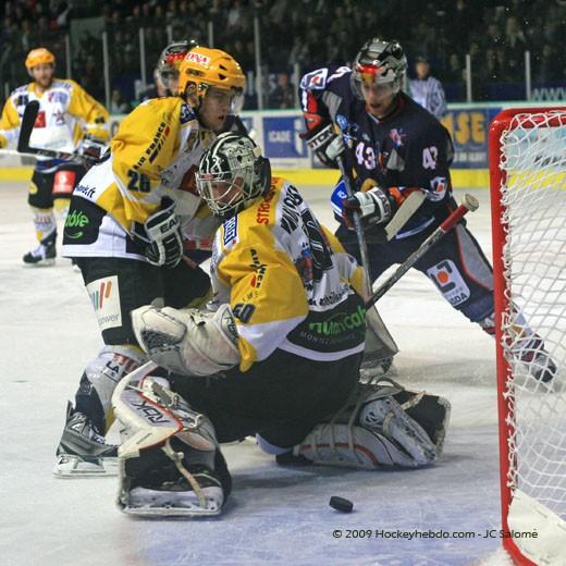 Photo hockey Ligue Magnus - Play-off : 1/4 de finale, match 2 : Grenoble  vs Strasbourg  - A l