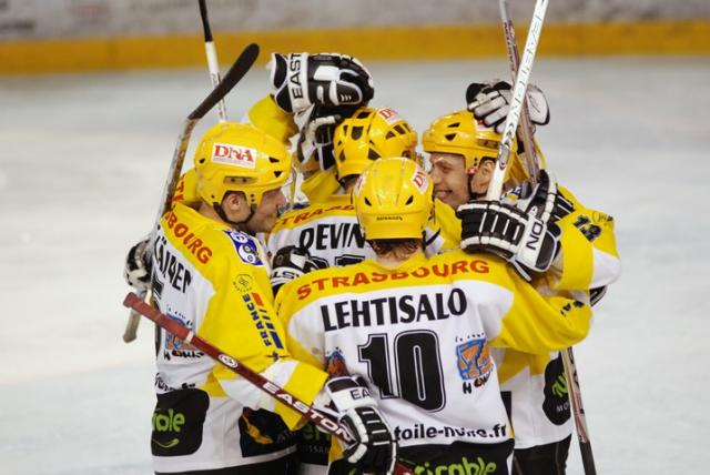 Photo hockey Ligue Magnus - Play-off : 1er tour, match 1 : Tours  vs Strasbourg  - Logique respecte