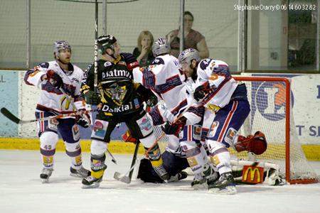 Photo hockey Ligue Magnus - Play-off Ligue Magnus : 1/2 de finale, match 2 : Rouen vs Grenoble  - Rouen passe la deuxime