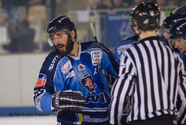 Photo hockey Ligue Magnus - Play-off Ligue Magnus : 1/4 de finale, match 2 : Angers  vs Villard-de-Lans - Les Ducs rgalent