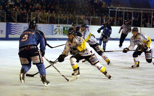 Photo hockey Ligue Magnus - Play-off Ligue Magnus : Finale, match 3 : Angers  vs Rouen - Le rveil des Dragons