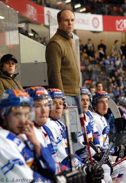 Photo hockey Ligue Magnus - PO 1/4 match 1 : Grenoble  vs Mont-Blanc - Grenoble lemporte dans la douleur ! 