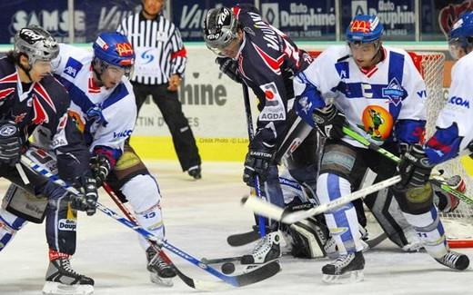 Photo hockey Ligue Magnus - PO 1/4 match 2 : Grenoble  vs Mont-Blanc - Nouvel accouchement au forceps