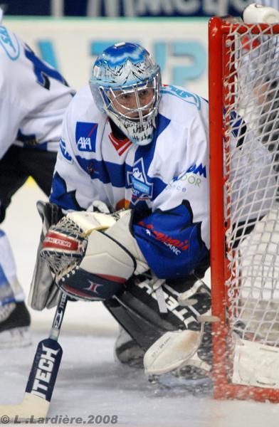 Photo hockey Ligue Magnus - PO 1/4 match 2 : Grenoble  vs Mont-Blanc - Nouvel accouchement au forceps