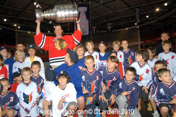 Photo hockey NHL : National Hockey League - AHL - NHL : National Hockey League - AHL - NHL:  Cristo, la Coupe, les copains