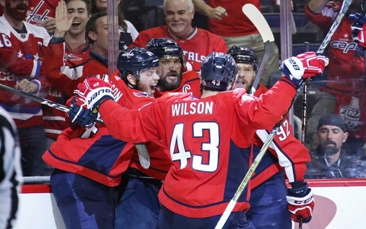 Photo hockey NHL : National Hockey League - AHL - NHL : National Hockey League - AHL - NHL : Les Capitals devant Photo hockey NHL : National Hockey League - AHL - NHL : National Hockey League - AHL - NHL : Les Capitals devant
