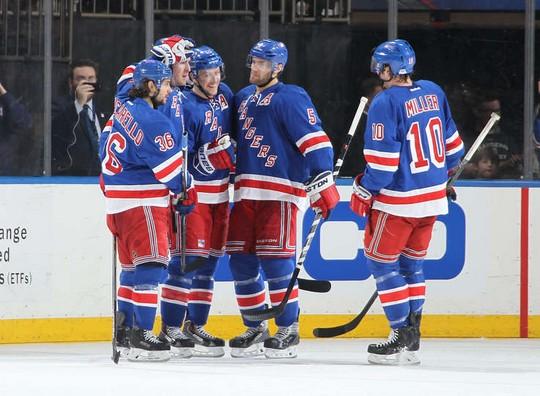 Photo hockey NHL : National Hockey League - AHL - NHL : National Hockey League - AHL - NHL : Rangers au top, Boston craque