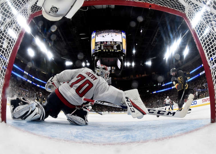 Photo hockey NHL : National Hockey League - AHL - NHL : National Hockey League - AHL - NHL : Washington galise