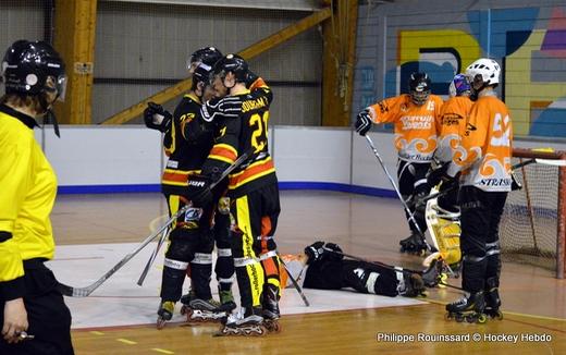 Photo hockey Roller Hockey - Roller Hockey - N2 : Et un, et deux, et trois ! Photo hockey Roller Hockey - Roller Hockey - N2 : Et un, et deux, et trois !