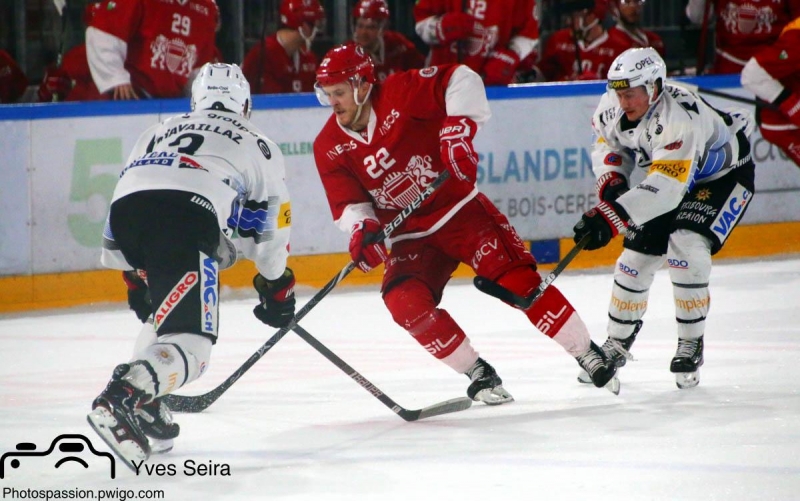 Photo hockey Suisse - National League -  : Lausanne vs Fribourg - Se battre jusque dans les derniers instants