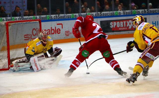 Photo hockey Suisse - National League -  : Lausanne vs Genve - NLA: Genve a tir 23 fois...
