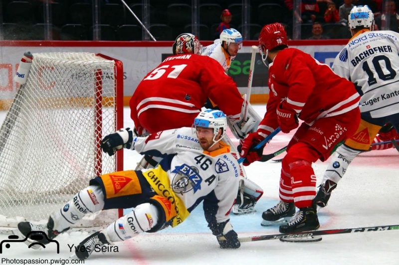 Photo hockey Suisse - National League -  : Lausanne vs Zug - Lausanne surprend Zug