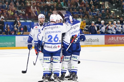Photo hockey Suisse - National League -  : Zug vs Zürich - Zürich à la dernière seconde