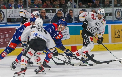 Photo hockey Suisse - National League -  : Zürich vs Lugano - Lugano continue d