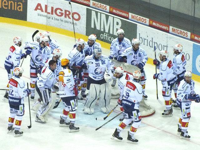 Photo hockey Suisse - National League - Suisse - National League : Davos (HC Davos) - Davos s’offre trois balles de match Photo hockey Suisse - National League - Suisse - National League : Davos (HC Davos) - Davos s’offre trois balles de match