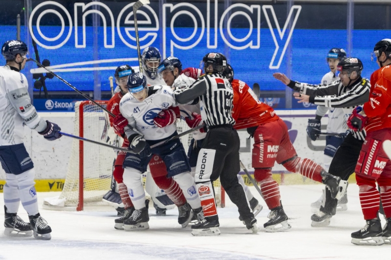 Photo hockey TELH - Tipsport Extraliga Ledn�ho Hokeje - TELH - Tipsport Extraliga Ledn�ho Hokeje - TELH : Effort final