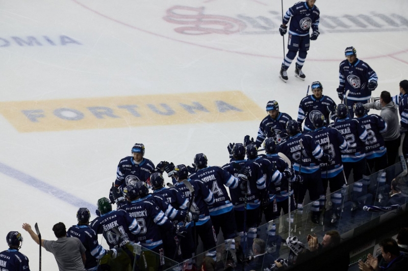 Photo hockey TELH - Tipsport Extraliga Lednho Hokeje - TELH - Tipsport Extraliga Lednho Hokeje - TELH : Rugir encore