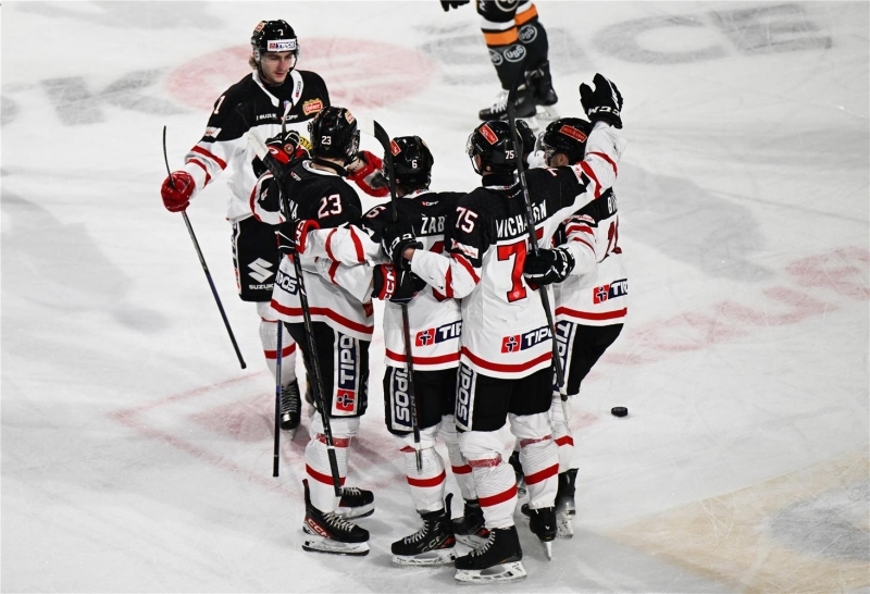 Photo hockey Tipsport Liga - Tipsport Liga - Tipsport Liga : Le choc des titans