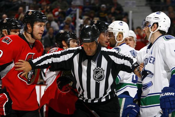 Photo hockey Arbitre en NHL - NHL : National Hockey League - AHL