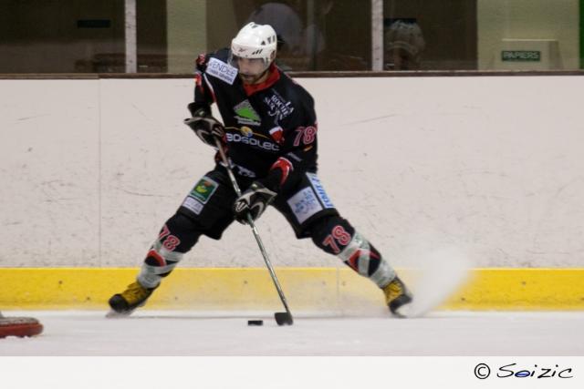 Photo hockey D2: la Roche, interview Mickael Lechene - Division 2 : La Roche-sur-Yon (Les Aigles) Photo hockey D2: la Roche, interview Mickael Lechene - Division 2 : La Roche-sur-Yon (Les Aigles)